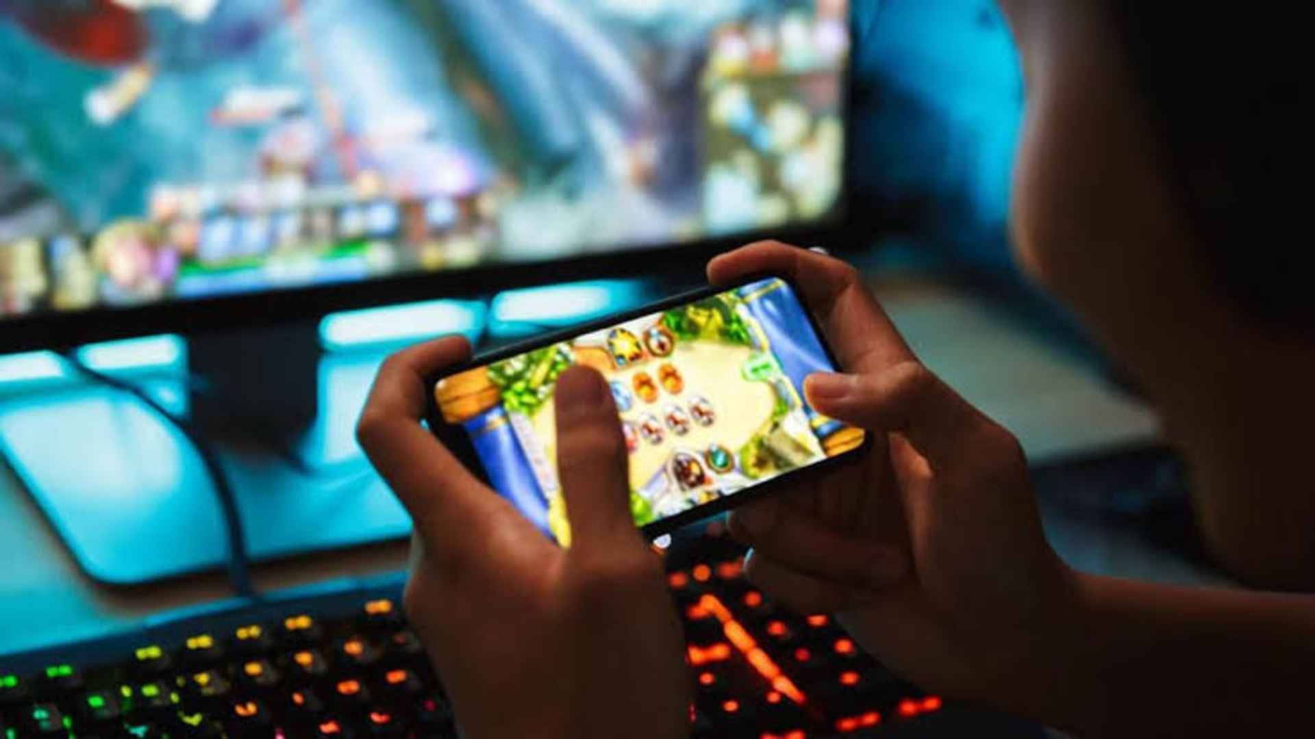 Evaluating Software Interfaces For Simple And Advanced Players